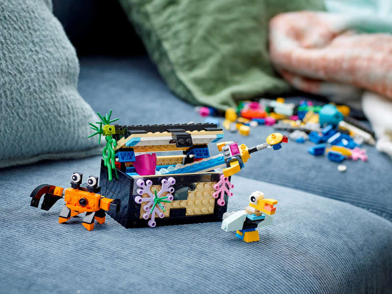 LEGO® Creator 3-in-1 Fish Tank (31122)