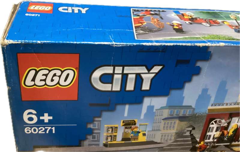 LEGO® City - Main Square (60271)