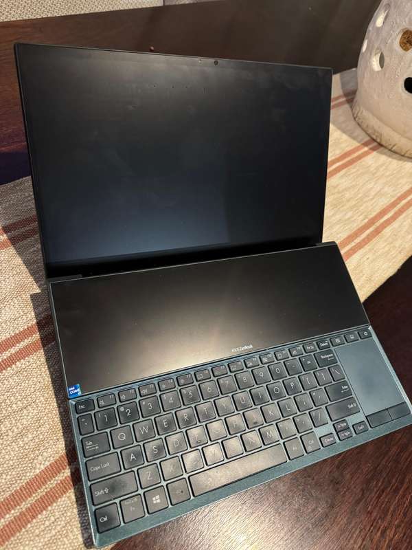 Asus ZenBook Duo UX482EG Dual Screen | i7 11th Gen | 16GB RAM | 1TB SSD