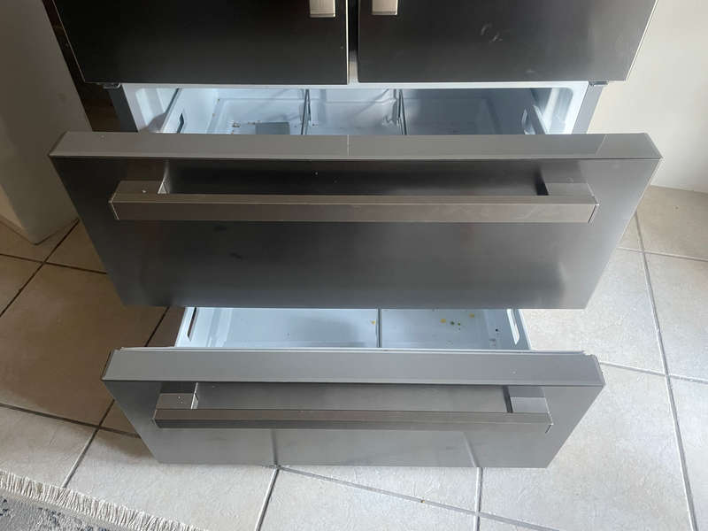 Beko 530L French Door Fridge with Water Dispenser
