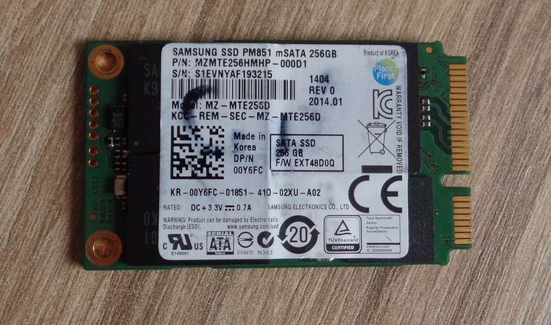 Samsung pm851 256gb hotsell