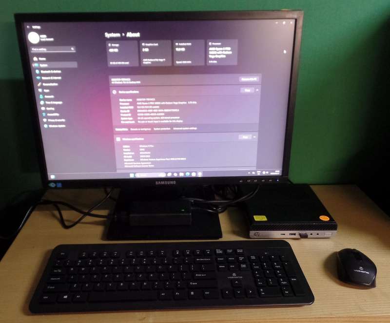 HP EliteDesk 705 G5 Desktop Mini AMD Ryzen 5 Pro 3400 420GB SSD 16GB RAM WIN 11 PRO *22" MONITOR*