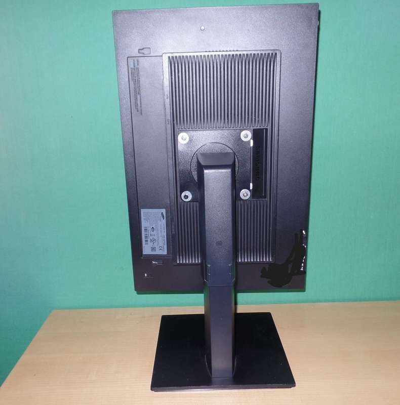 HP EliteDesk 705 G5 Desktop Mini AMD Ryzen 5 Pro 3400 420GB SSD 16GB RAM WIN 11 PRO *22" MONITOR*