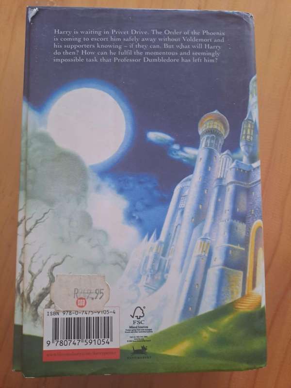 Harry Potter and the Deathly Hallows - JK Rowling (hardcover)