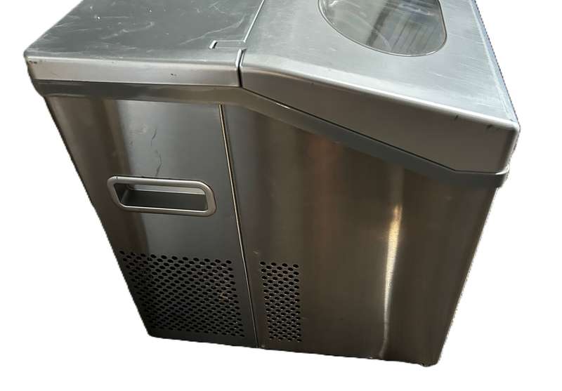 Sno Master 15kg Ice Maker *COLLECTION ONLY - FREE DELIVERY PRETORIA, CENTURION, MIDRAND*