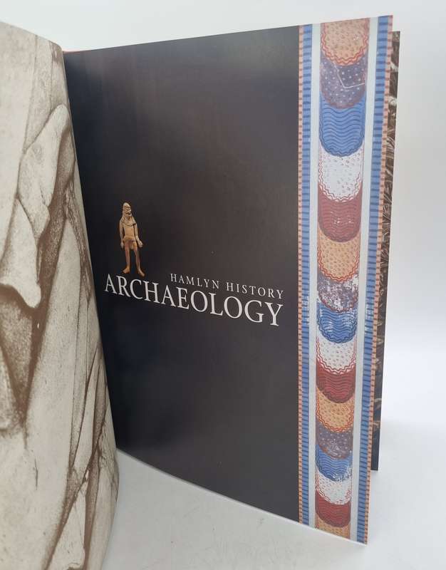 The Hamlyn History of Archaeology by Maev Kennedy | Nice images