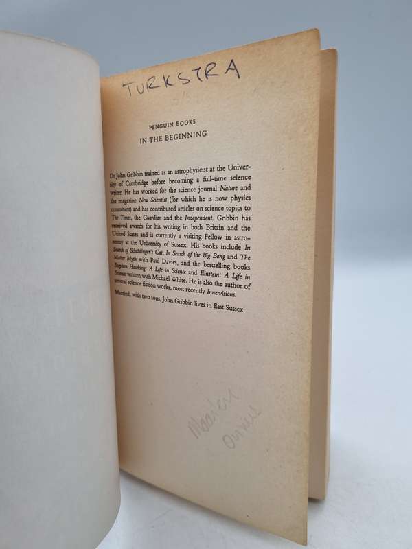 In the Beginning: The Birth of the Living Universe by John Gribbin