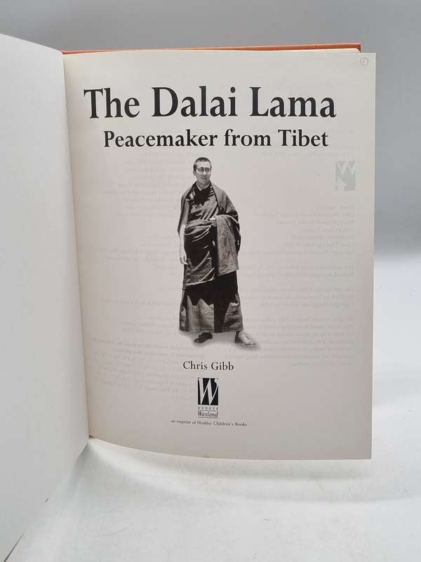 The Dalai Lama: Peacemaker from Tibet - Series Famous Lives 2