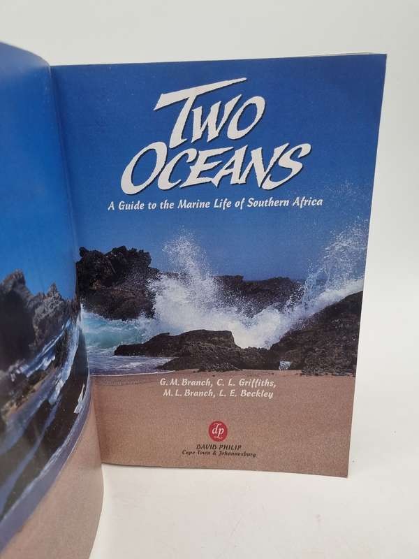 Two Oceans - G M Branch, C  L Griffiths | A Guide to the Marine Life of Southern Africa
