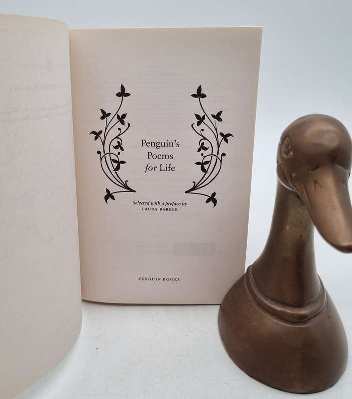 Penguin's Poems for Life - Selected by Laura Barber