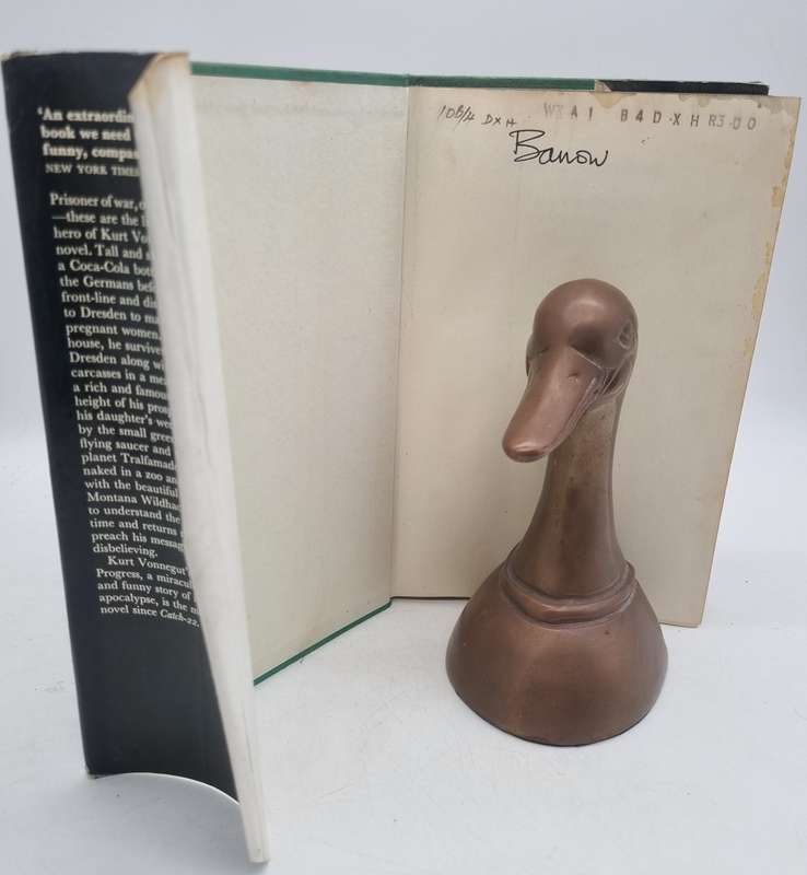 Slaughterhouse-Five or The Children's Crusade - Kurt Vonnegut | Jonathan Cape, 1970 First UK Edition