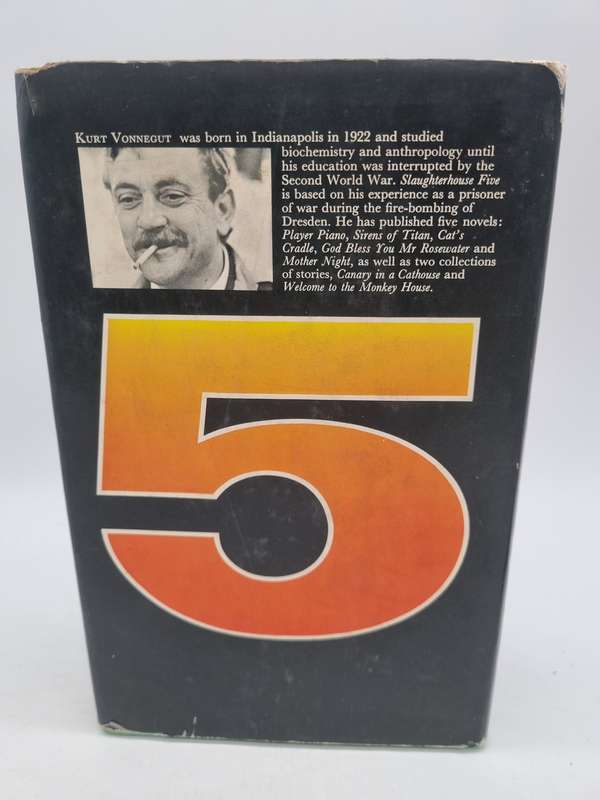 Slaughterhouse-Five or The Children's Crusade - Kurt Vonnegut | Jonathan Cape, 1970 First UK Edition