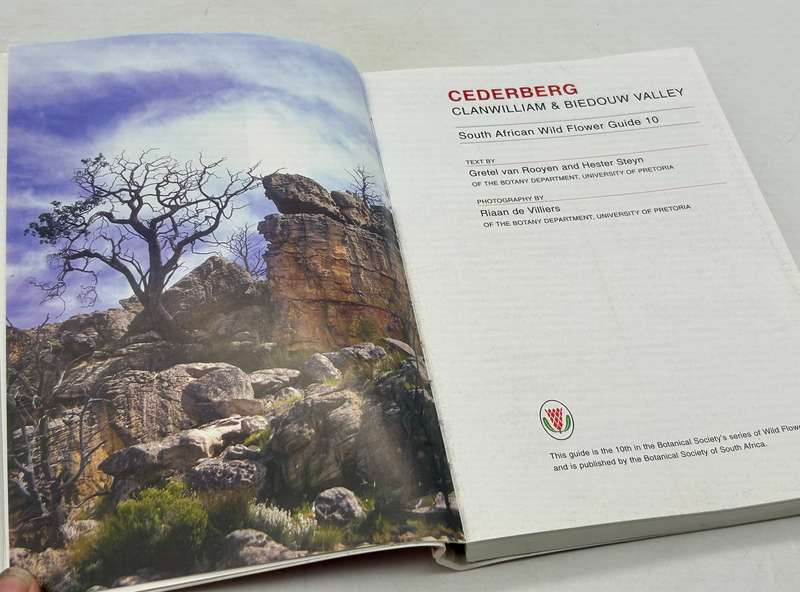 Cederberg: Clanwilliam & Biedouw Valley: South African Wild Flower Guide 10