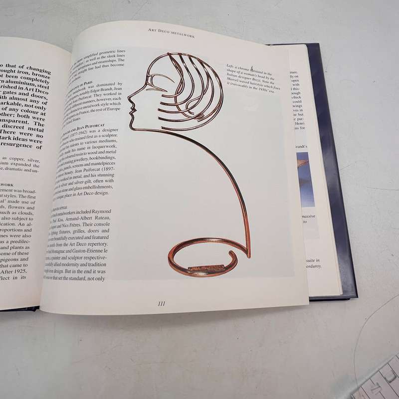 Art Deco  - A Stunning Guide to the Most Celebrated Era of 20th Century Art and Design 2003