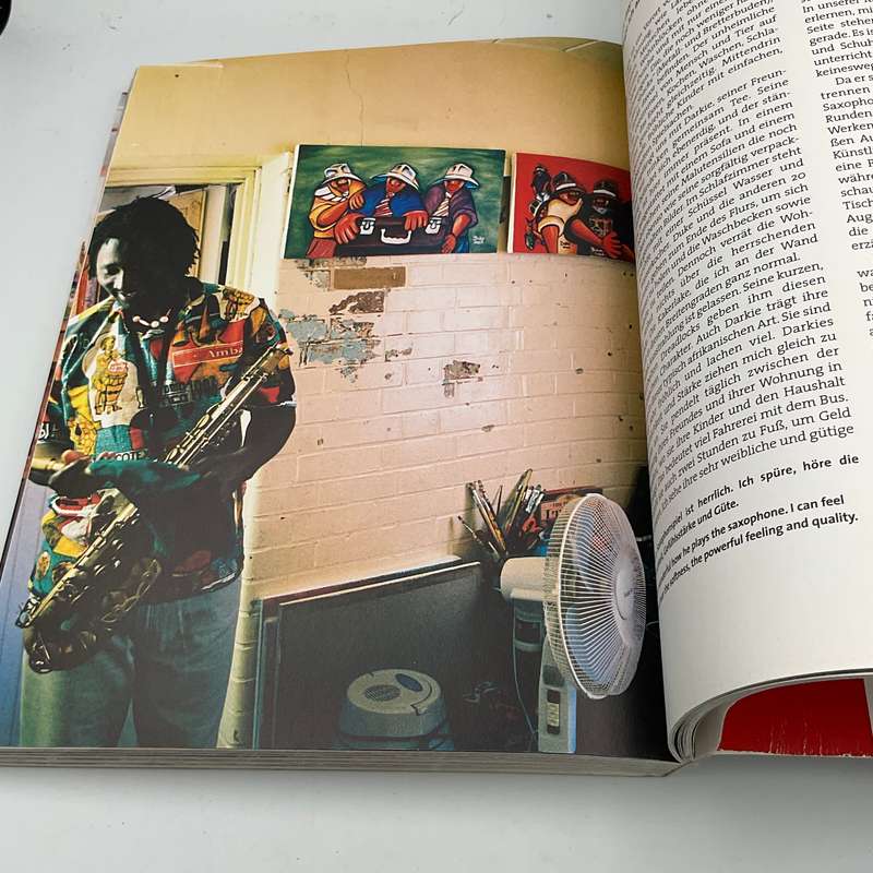KapKunst CapeArt: 12 Portraits of South African Artists by Christina Blum