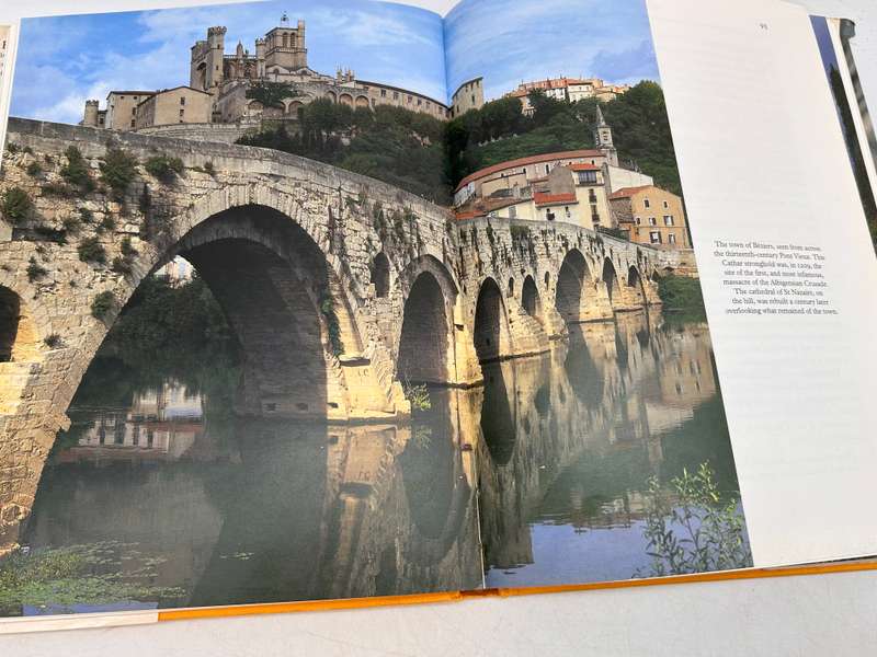 Strange landscape. A Journey Through the Middle Ages ~ Christopher Frayling