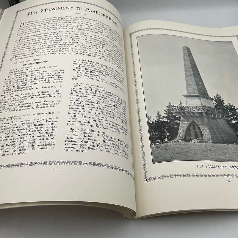 Zuid-Afrikaanse Monumenten Album. Bevattende een verzameling  - Eerw A Dreyer