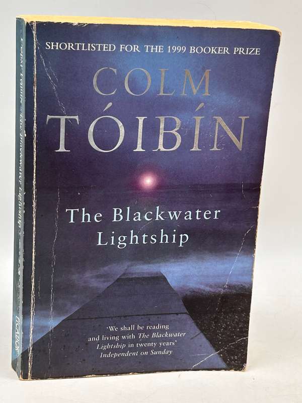 The Blackwater Lightship - Colm Toibin