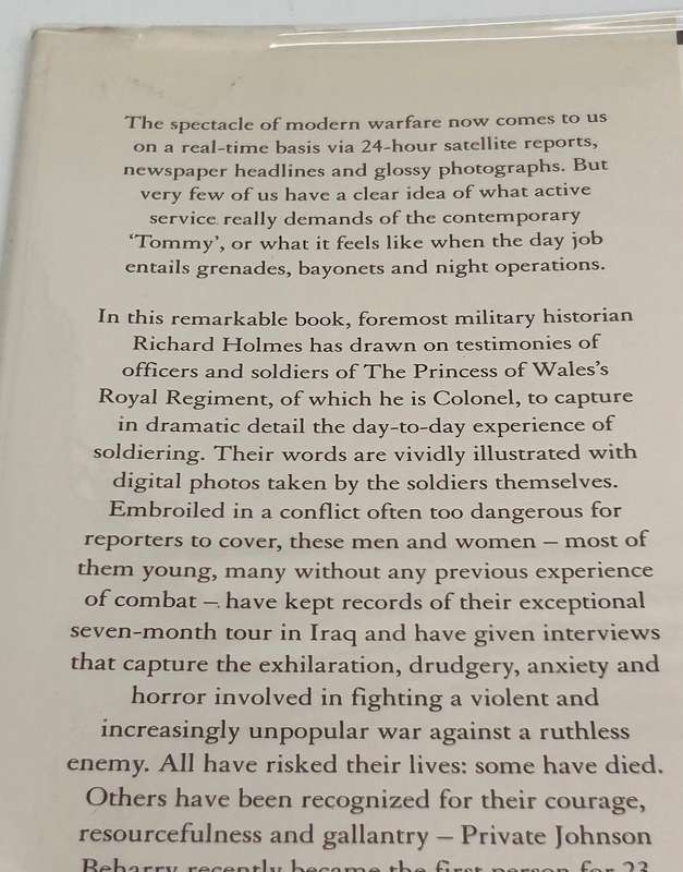 Dusty Warriors: Modern Soldiers at War by Richard Holmes