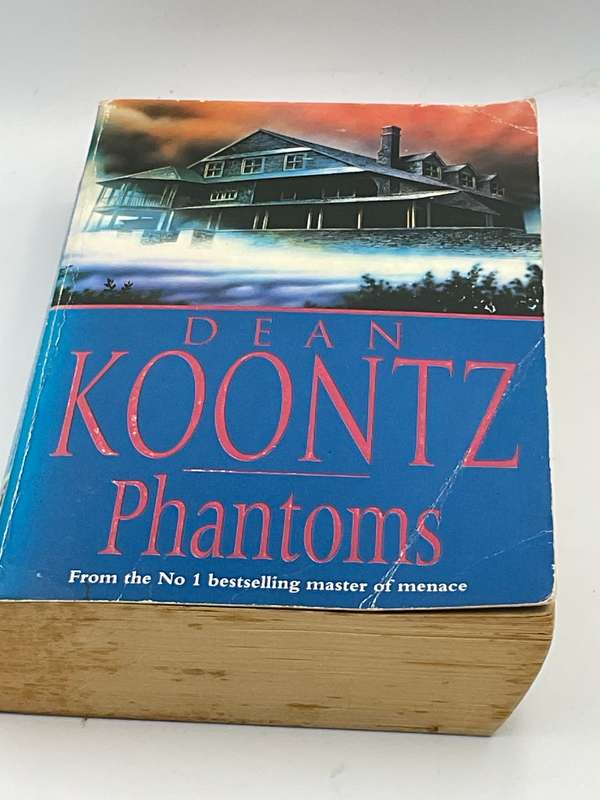 Phantoms - Dean Koontz