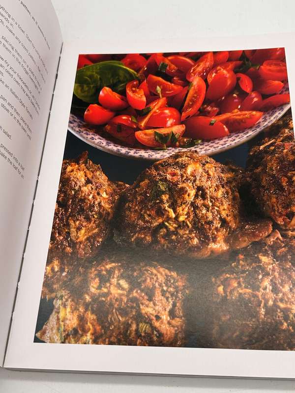 Lynn & Obie Oberholzer: Cooking in the Photographers House