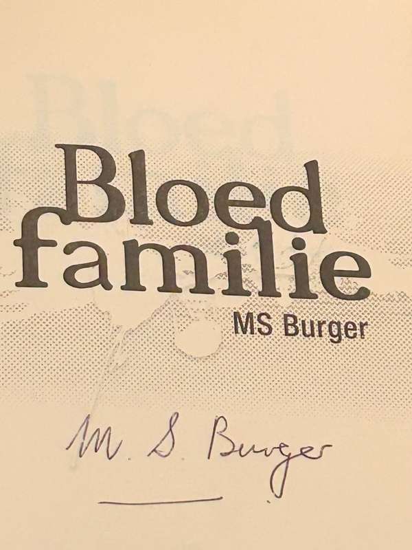 Bloed familie - MS Burger | Signed