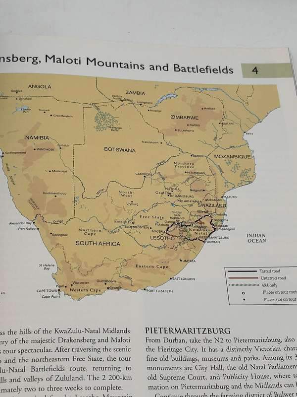 Overland through Southern Africa - 14 Tours & Maps by Willie and Sandra Olivier