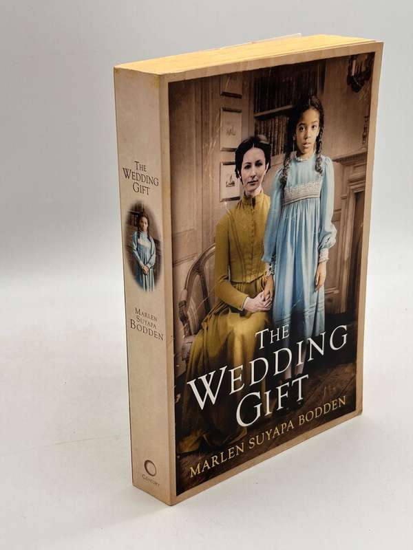 The Wedding Gift - Marlen Suyapa Bodden| Large Format Soft Cover