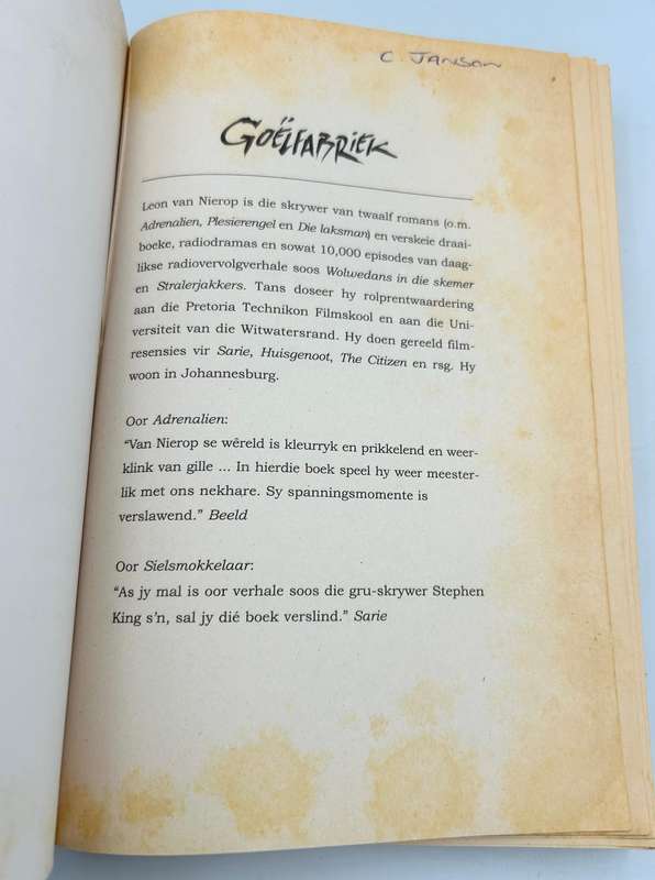 Goelfabriek by Leon van Nierop