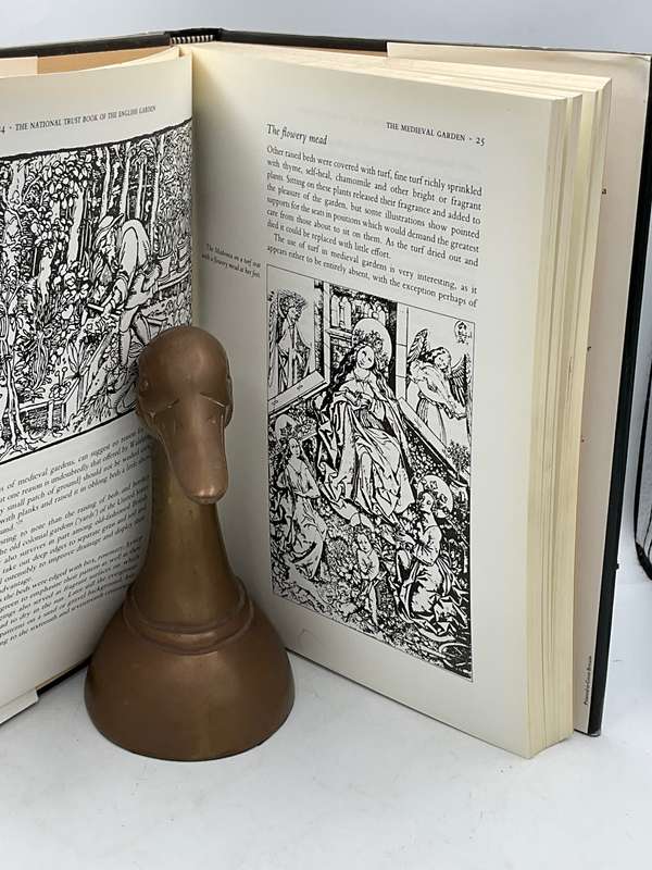 The National Trust Book of The English Garden by Richard Bisgrove