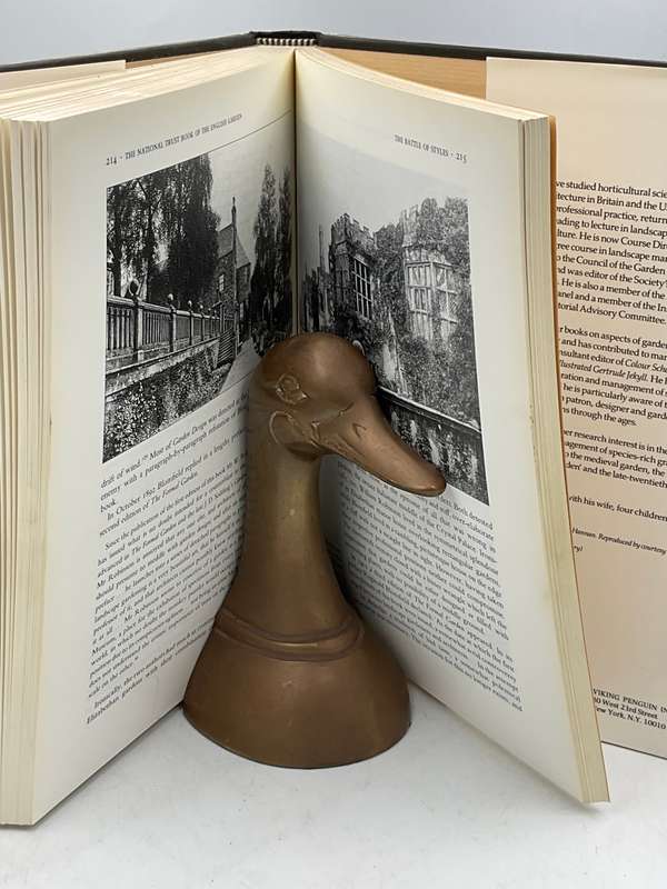 The National Trust Book of The English Garden by Richard Bisgrove