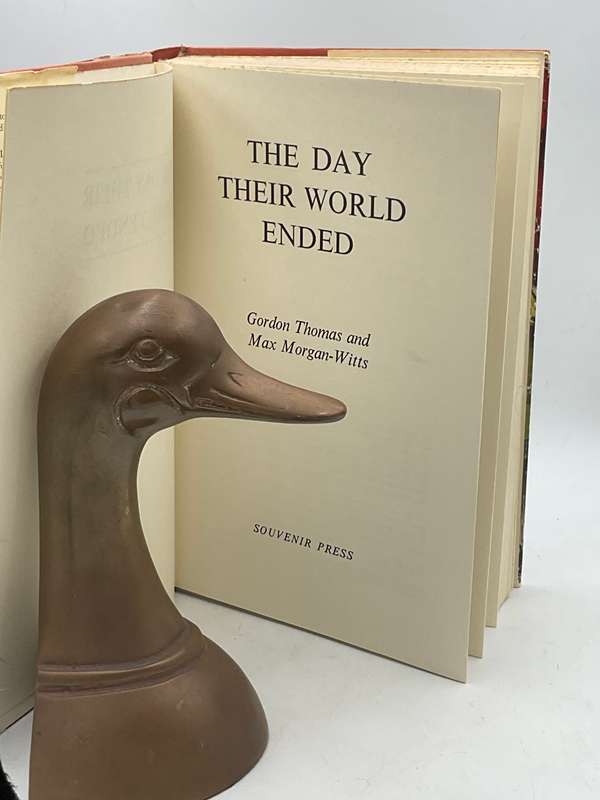 The Day Their World Ended: Mont Pelee Earthquake, 1902 - Gordon Thomas & Max Morgan-Witts