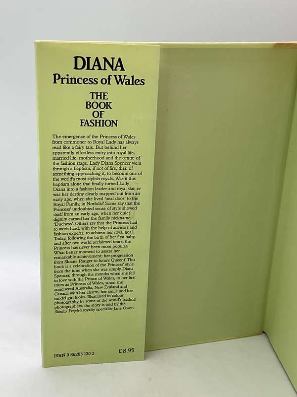 Diana, Princess of Wales: The Book of Fashion - Jane Owen
