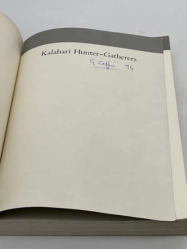 Kalahari Hunter-Gatherers: Studies of the !Kung and Their Neighbors - Richard Lee & Irven DeVore SAN