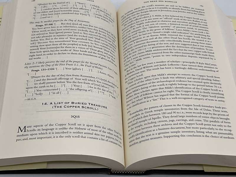 The Dead Sea Scrolls: A New Translation - Michael O. Wise, Martin Abegg & Edward Cook