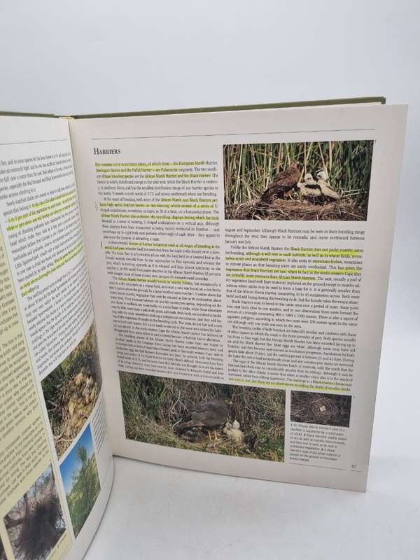 Nesting Birds: The Breeding Habitat of South African Birds by Peter Steyn