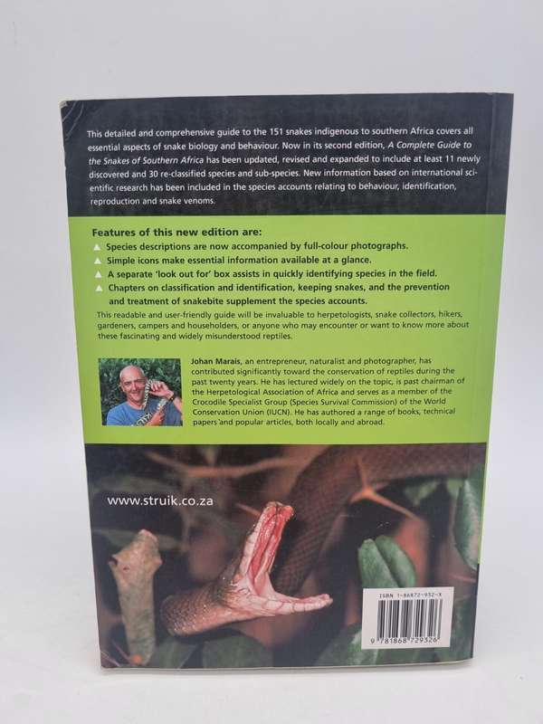 A Complete Guide to Snakes of Southern Africa - Johan Marais
