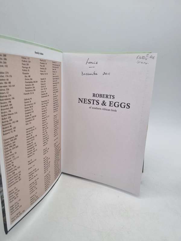 Roberts Nests & Eggs of Southern African Birds - Warwick Tarboten