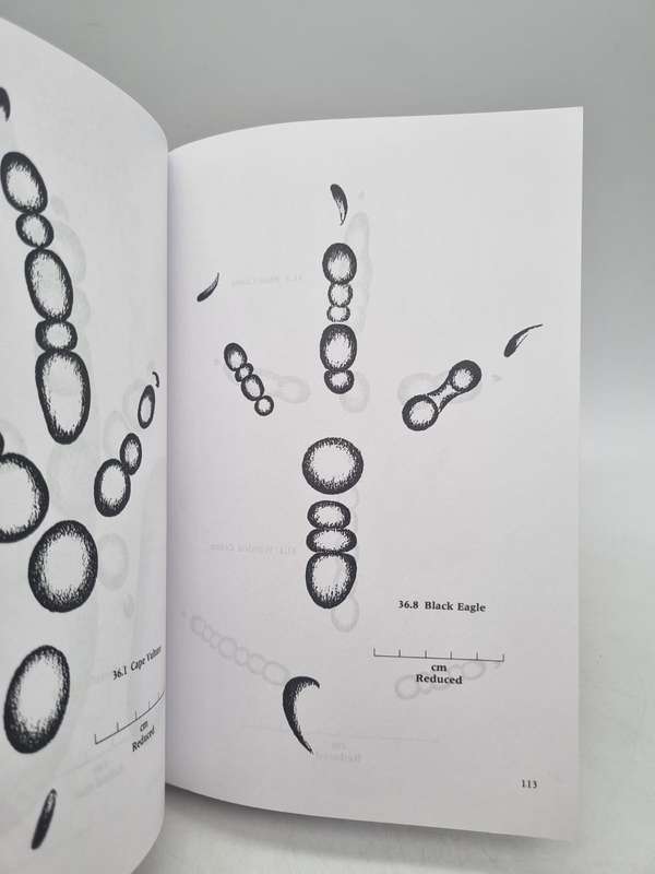 A Field Guide to the Animal Tracks of Southern Africa by Louis Liebenberg