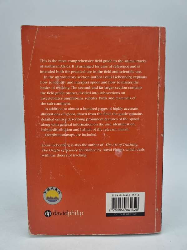 A Field Guide to the Animal Tracks of Southern Africa by Louis Liebenberg