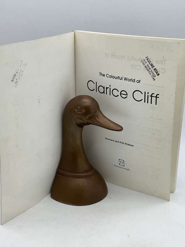 The Colourful World of Clarice Cliff by Howard Watson & Pat Watson