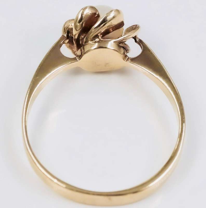 VINTAGE NATURAL FRESHWATER PEARL 9CT YELLOW GOLD RING. LONDON HALLMARKED LIMITED EDITION