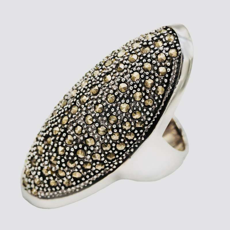 LARGE, LONG & SPLENDID SOLID STERLING SILVER NATURAL MARCASITE RING