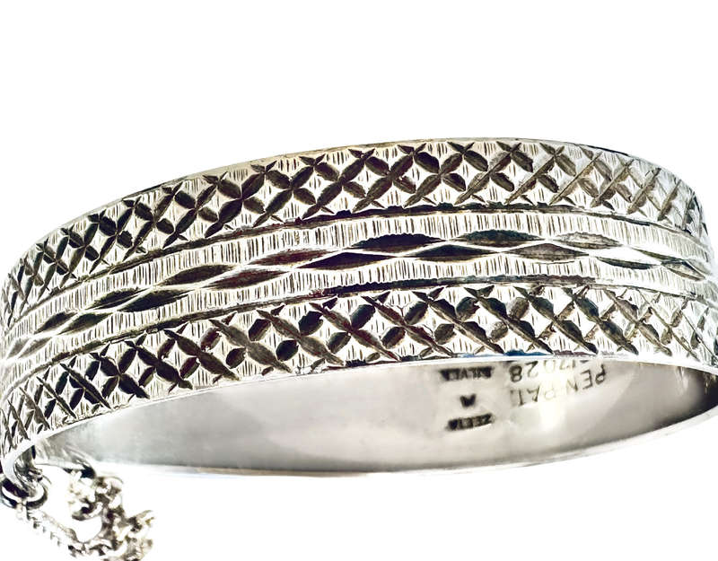 VINTAGE STERLING SILVER BANGLE WITH SAFETY CHAIN "ZEETA" BRAND, SOUTH AFRICA