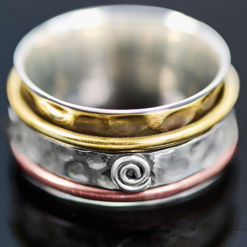 HANDCRAFTED UNISEX STERLING SILVER RING HAMMERED FINISH, SPINNING WHEEL & COPPER DETAILS