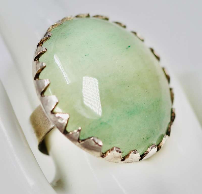 LARGE SOLID STERLING SILVER RING WITH NATURAL PREHNITE GEMSTONE