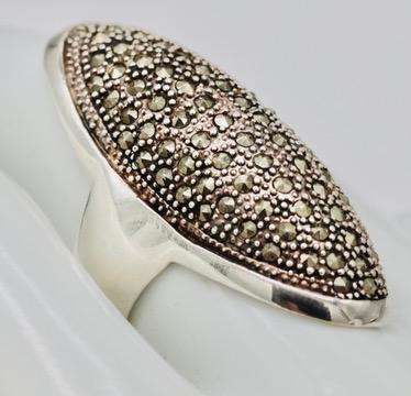 LARGE, LONG & SPLENDID SOLID STERLING SILVER NATURAL MARCASITE RING