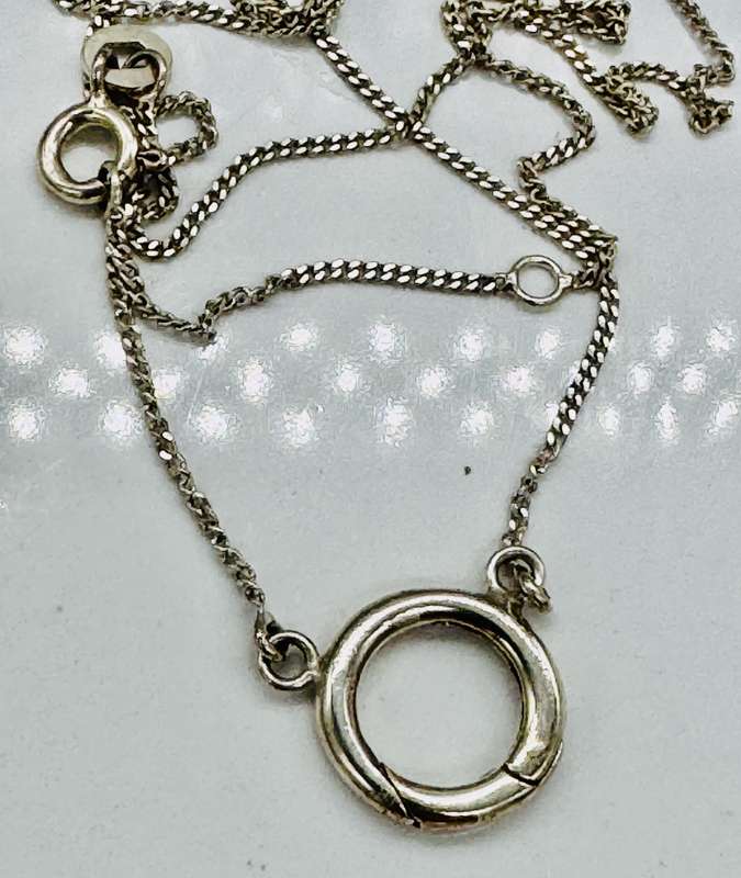 DAINTY STERLING SILVER SPRING HINGE MODERN NECKLACE TO BE WORN AS IS OR WITH ADDED PENDANT
