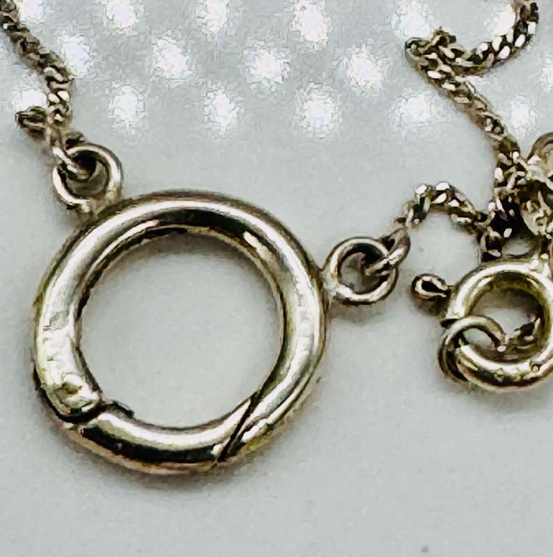 DAINTY STERLING SILVER SPRING HINGE MODERN NECKLACE TO BE WORN AS IS OR WITH ADDED PENDANT