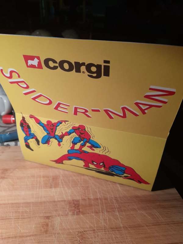 CORGI   Reproduction Window  box and plinth for sale